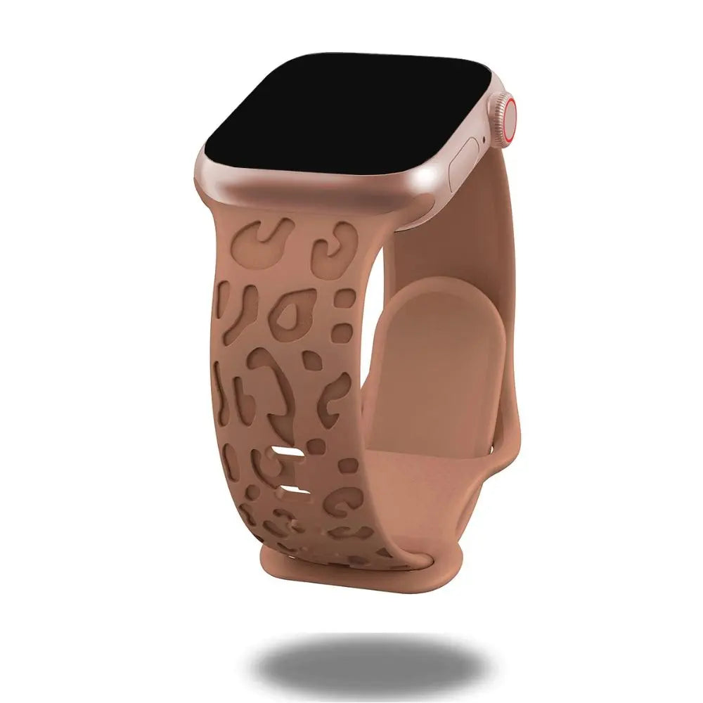 Engraved leopard's paws silicon band for Apple Watch, combining style and comfort in a unique design.