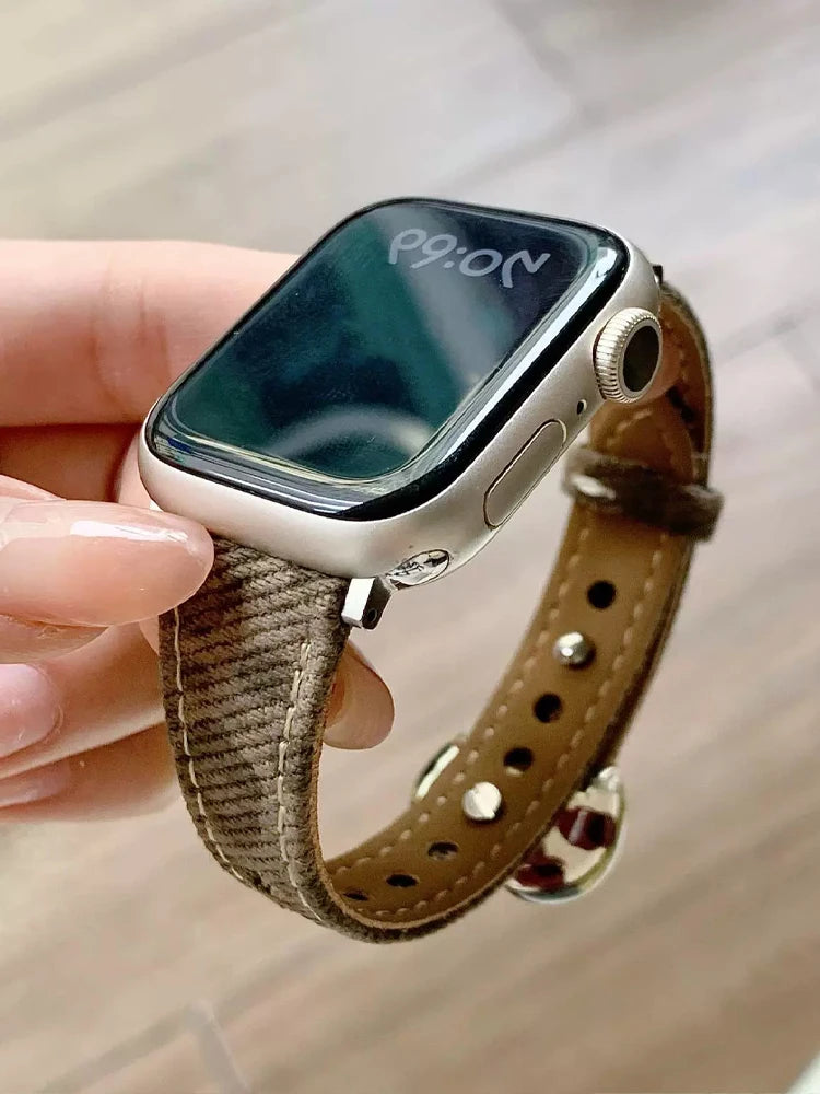 Retro Leopard Leather Heart Band for Apple Watch 38-49mm Series