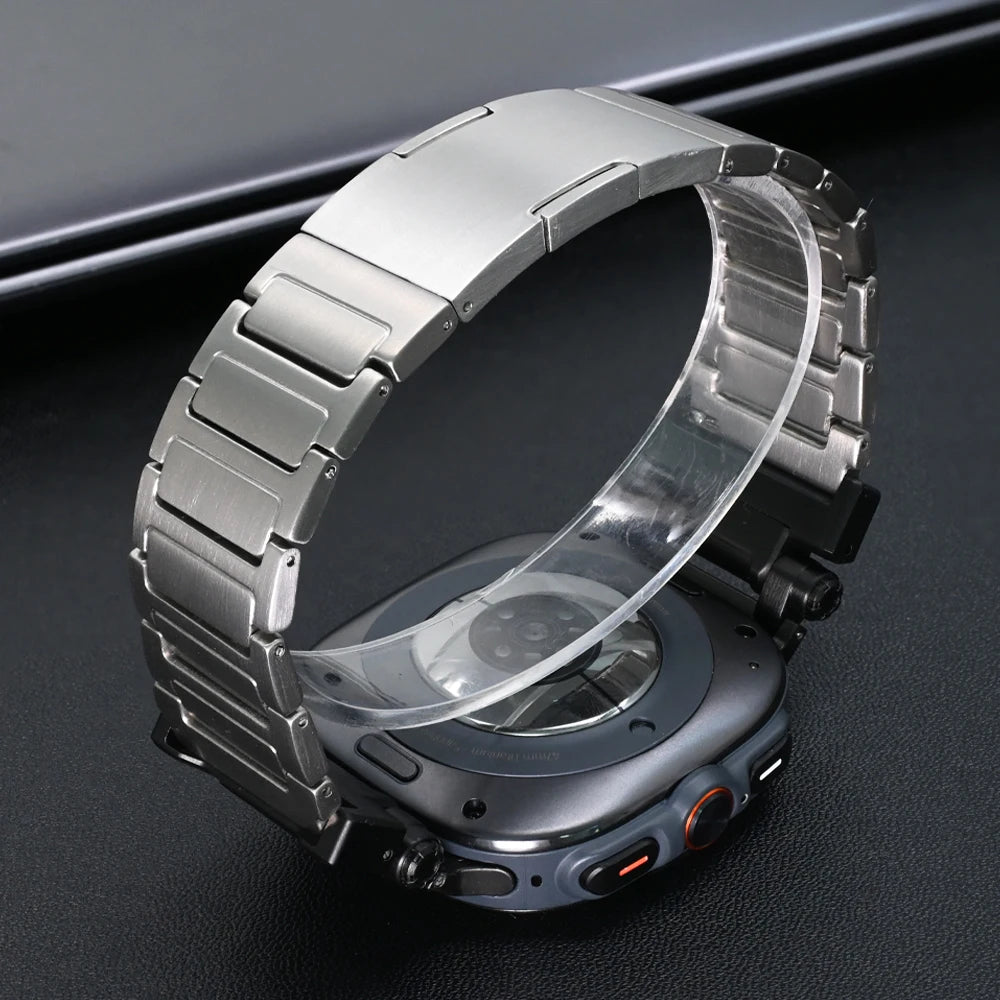 Denis, The Galaxy Watch Ultra Titanium Band