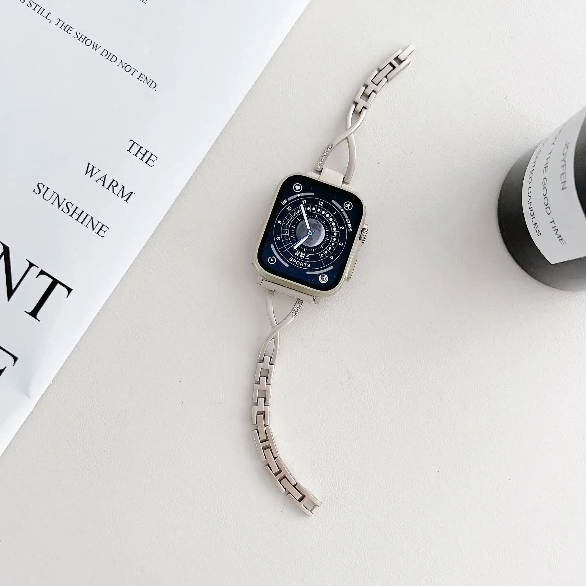 Luxury Starlight Bracelet for Apple Watch, stainless steel, elegant chain design, starlight color, adjustable strap.