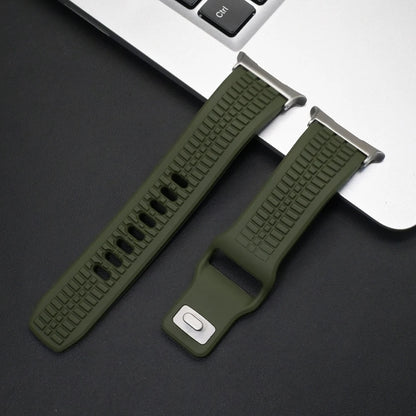 Soft Silicone Sport Band for Samsung Galaxy Watch Ultra & 8 in green, designed for comfort and active lifestyles.