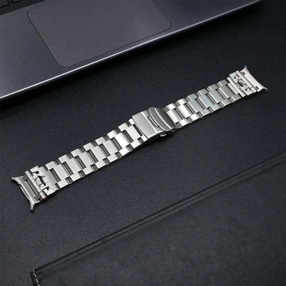 Alfa, Metal Bracelets for Galaxy Watch Ultra, premium stainless steel adjustable design with armor connectors.