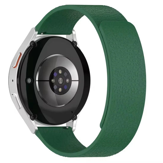 Magnetic Silicone Band for Samsung Galaxy Watch 7/6/5/4 in green with a textured finish, showcasing magnetic lock design.