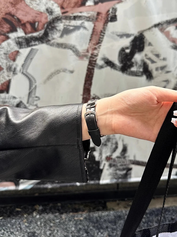Retro Leather Apple Watch Band for Women (38–49mm) showcased on wrist, blending vintage aesthetics with modern style.